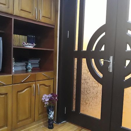 Appartamento Madona'S House Batumi Esterno foto