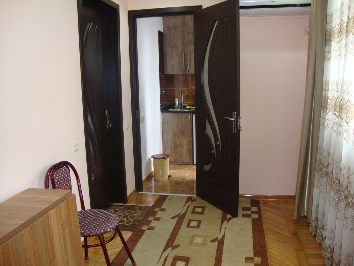 Appartamento Madona'S House Batumi Esterno foto